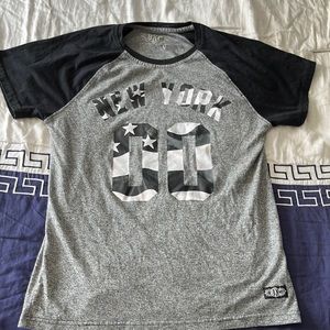 BKC co Large T shirt New York 00